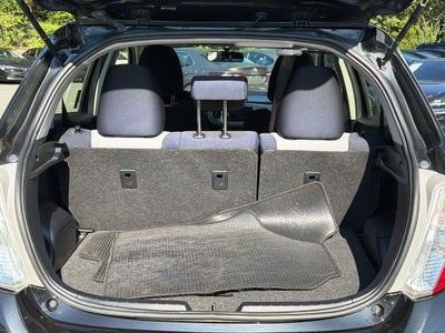 2012 Toyota Yaris LE
