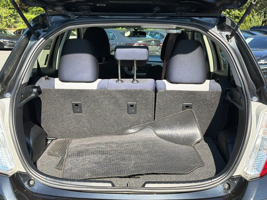 2012 Toyota Yaris LE