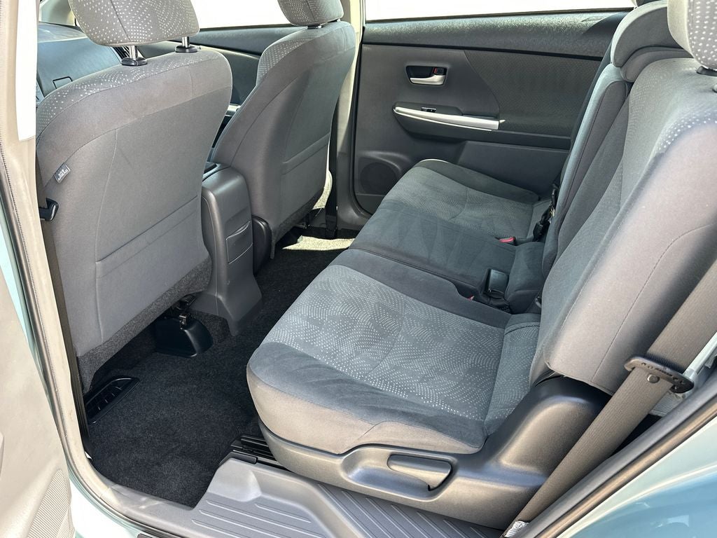 2014 Toyota Prius v Three