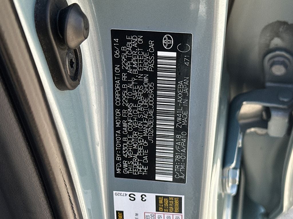 2014 Toyota Prius v Three
