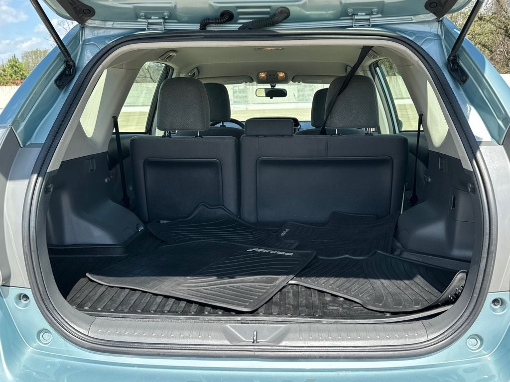 2014 Toyota Prius v Three