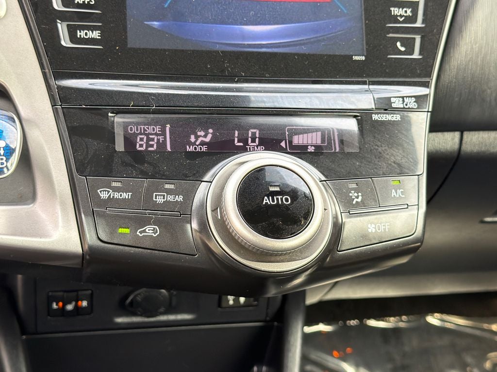 2015 Toyota Prius v Five