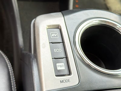 2015 Toyota Prius v Five