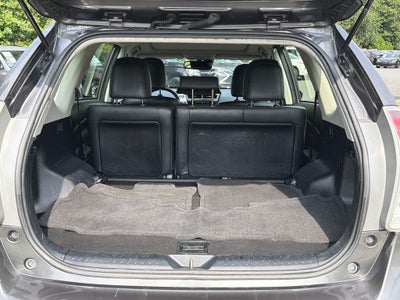 2015 Toyota Prius v Five