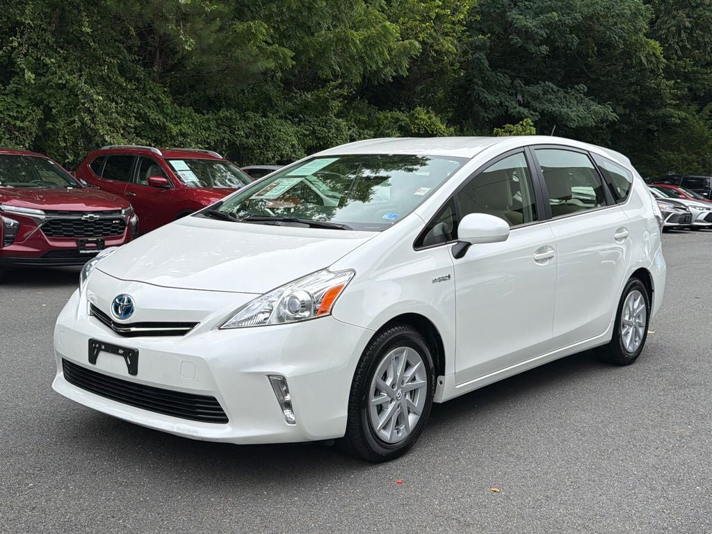 2013 Toyota Prius v Three
