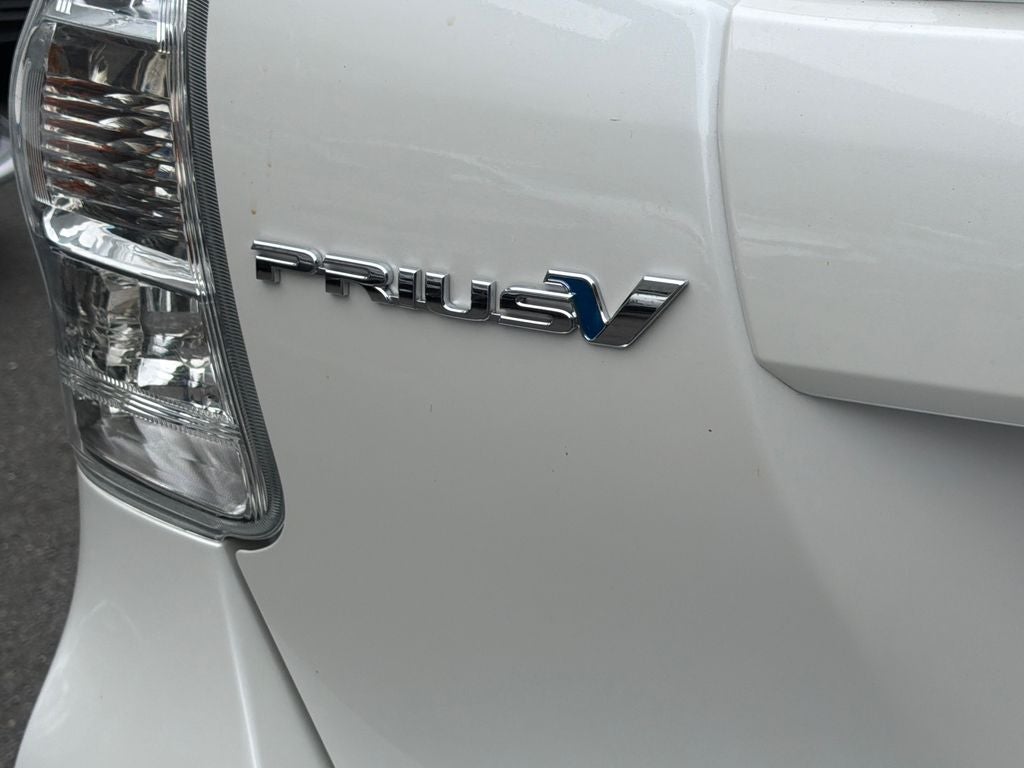 2013 Toyota Prius v Three