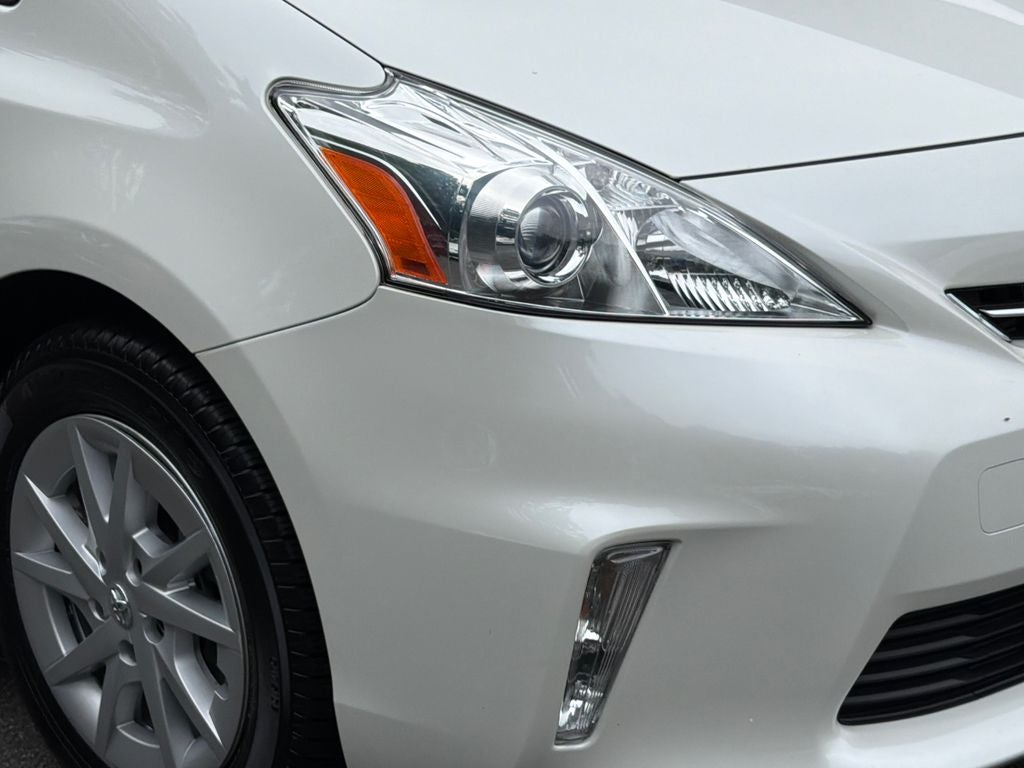 2013 Toyota Prius v Three