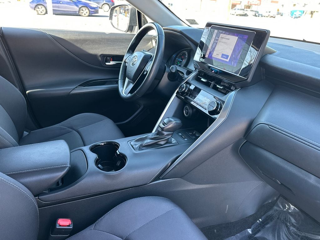 2023 Toyota Venza LE