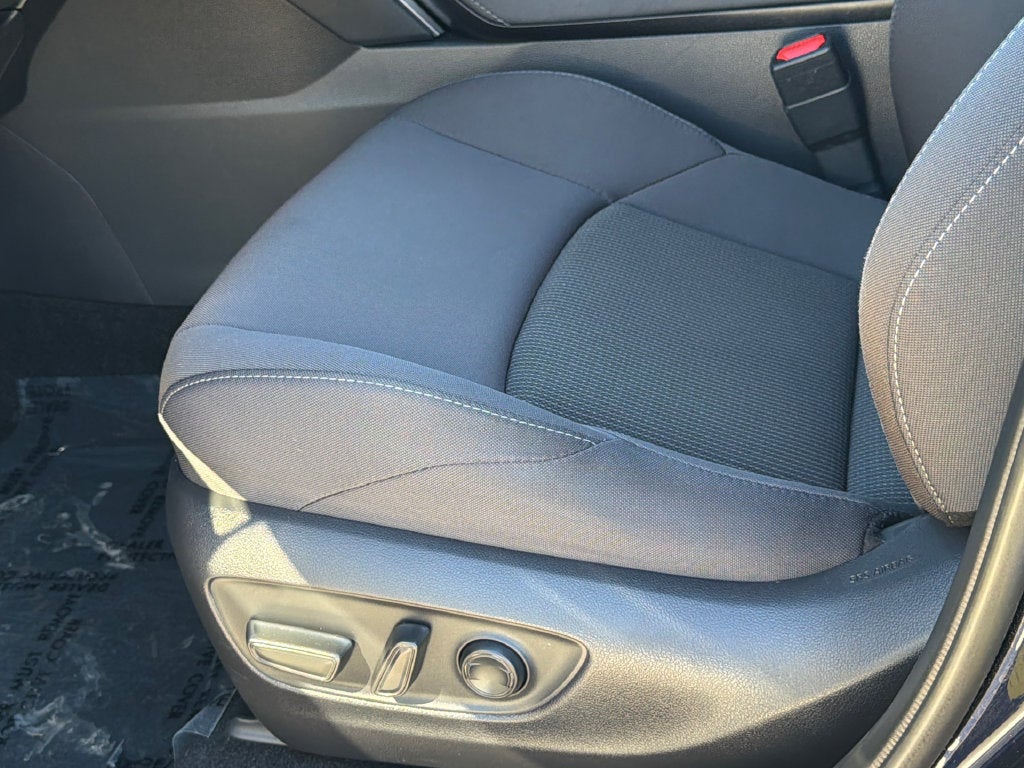2023 Toyota Venza LE