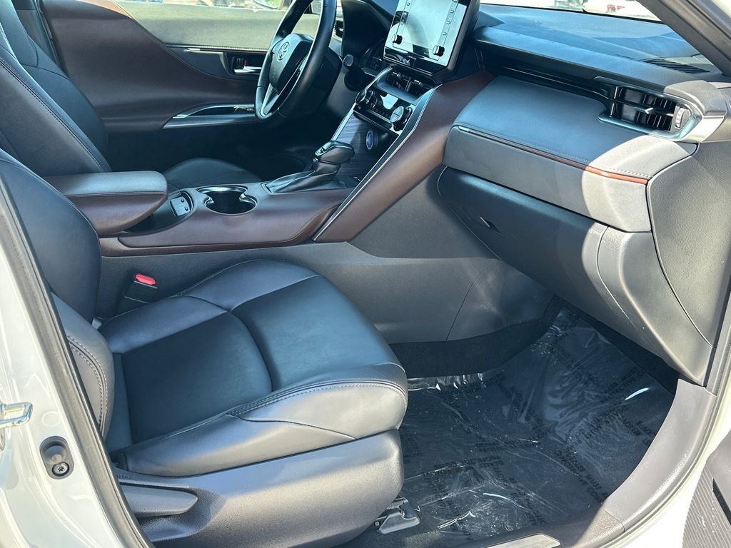 2022 Toyota Venza XLE
