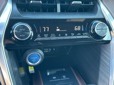 2022 Toyota Venza XLE
