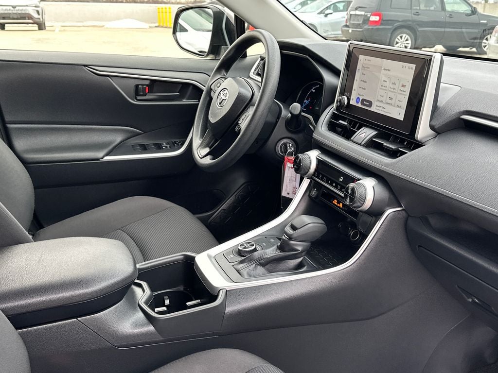 2025 Toyota RAV4 Hybrid LE