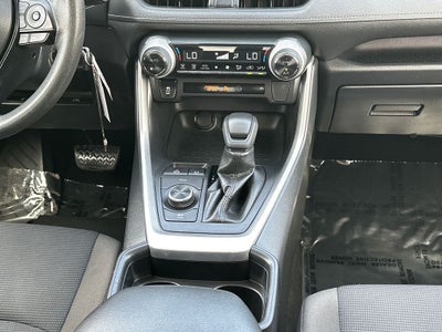 2020 Toyota RAV4 Hybrid LE
