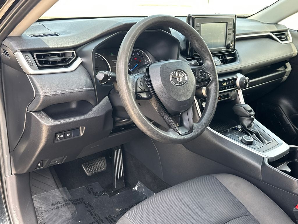 2020 Toyota RAV4 Hybrid LE