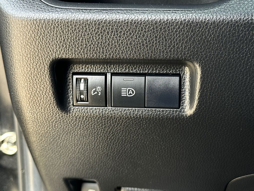2020 Toyota RAV4 Hybrid LE