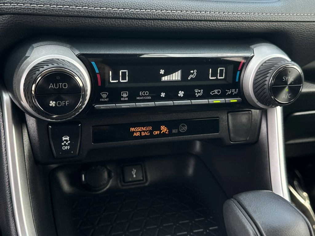2020 Toyota RAV4 Hybrid LE