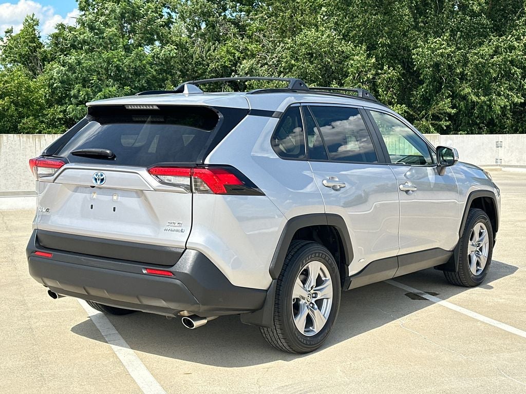 2022 Toyota RAV4 Hybrid XLE