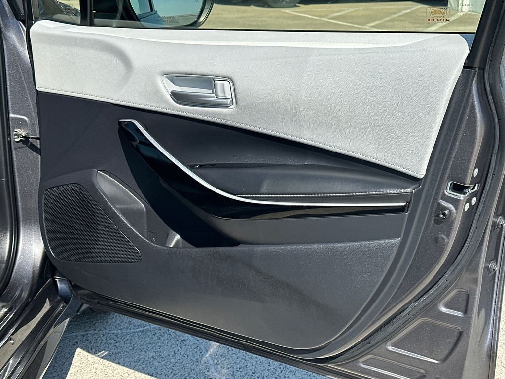 2021 Toyota Corolla Hatchback XSE
