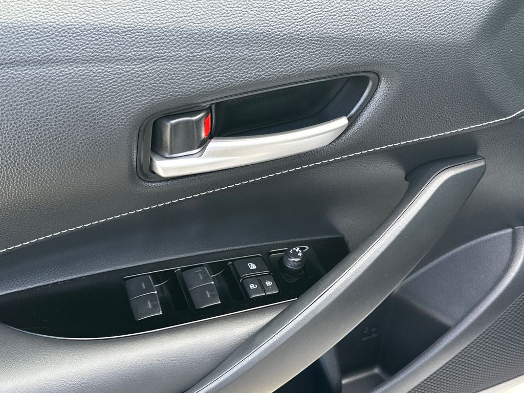 2024 Toyota Corolla Hatchback SE